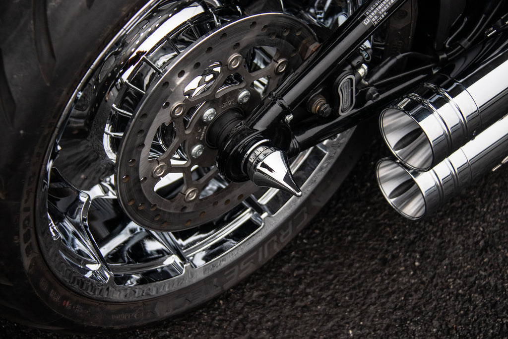 Axle Nut Covers for Harley 2018+ Softail Fatboy Breakout Street Bob