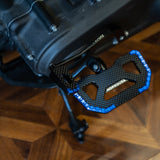 Hoprousa Brass Red Blue Driver Black Footboard Floorboards Footrests Bobber Hollow-out Diamond For Harley Davidson 2018-2023 Softail Standard Street Bob Low Rider S/ST Breakout